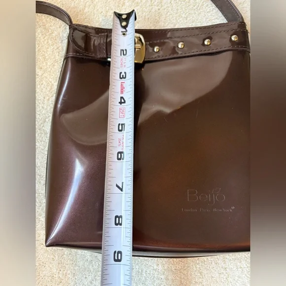 Beijo Brown Patent Leather Crossbody Bag Purse - Picture 4 of 12